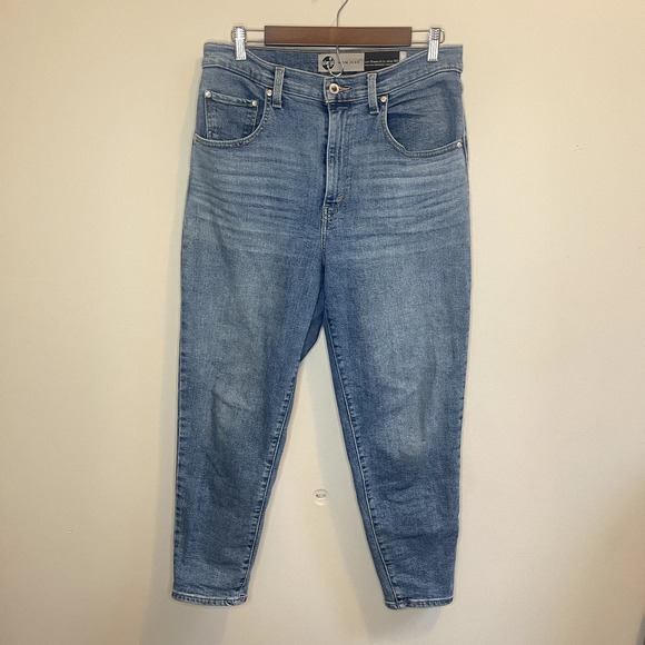 Levi's Silver Tab Mom Jeans | Light Wash | High Rise | Size W30 L27 - Picture 1 of 6